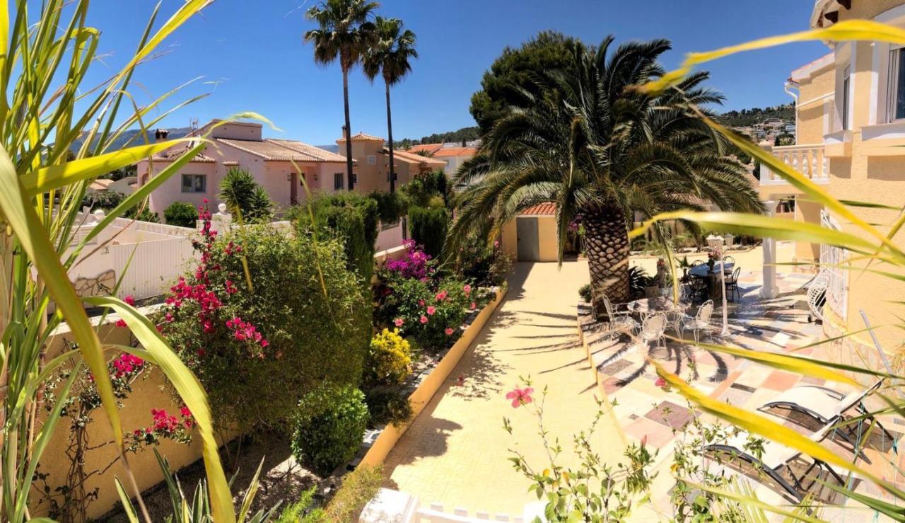 Villa Eva Asiana Guesthouse With Shared Pool Бениса Екстериор снимка